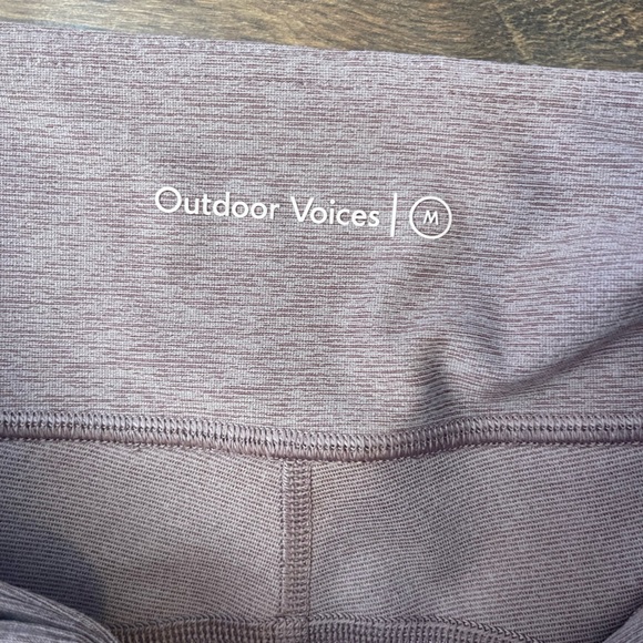 Outdoor Voices Crop Light Purple/Pink High Waisted Leggings Size Medium - Picture 4 of 5